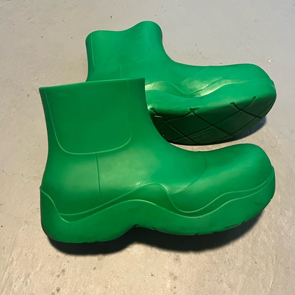 Bottega Veneta Puddle Boots size 44 - Picture 3 of 6